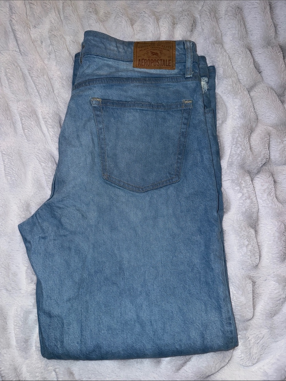 Aeropostale Men's Medium Blue Loose Straight Jeans